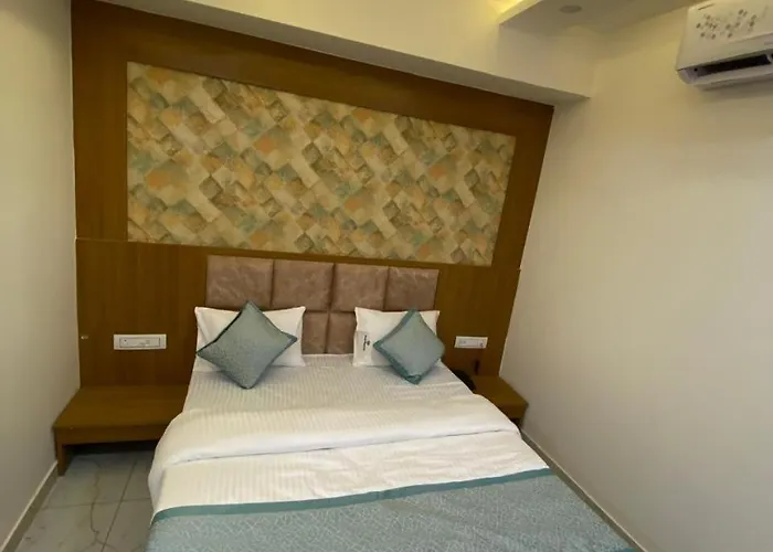 Hotel Neptune Ahmedabad
